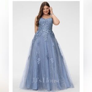 JJ House Ball-Gown/Princess Square Floor-Length Tulle Prom Dresses With Sequins